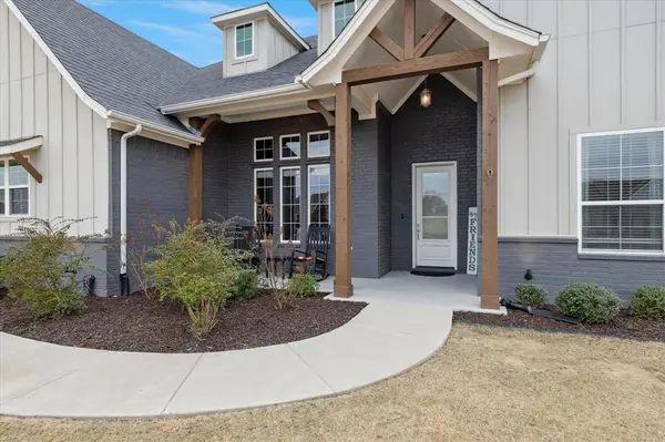 112 Friendship Way, Boyd, TX 76023