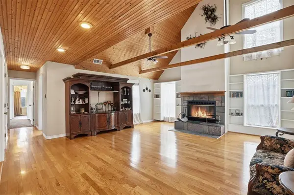 2411 Fm 1564 W, Caddo Mills, TX 75135