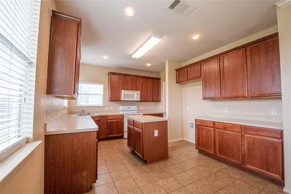 14112 Cochise Drive, Fort Worth, TX 76052