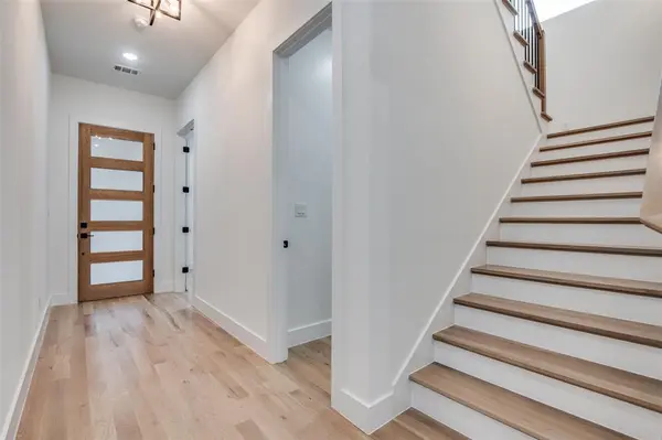 514 S Glasgow Drive, Dallas, TX 75223