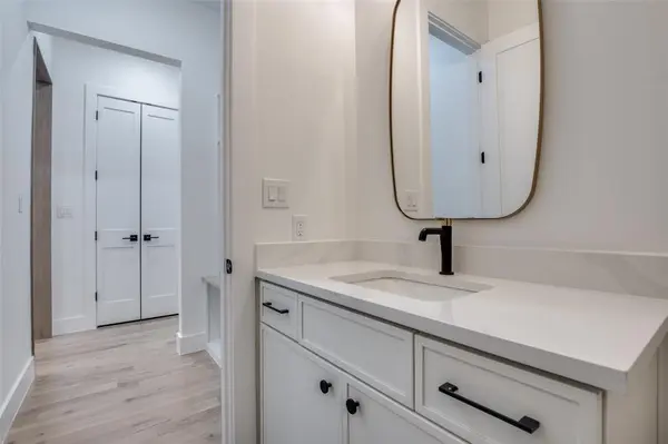 514 S Glasgow Drive, Dallas, TX 75223