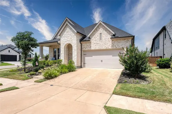 1820 Welker Drive, Van Alstyne, TX 75495