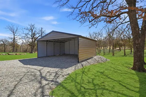 230 Frosty Hollow Road, Denison, TX 75021