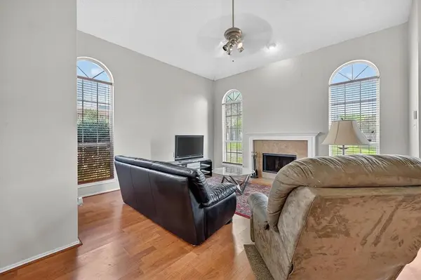 6518 Teresa Lane, Rowlett, TX 75089