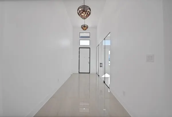 309 Whispering Way, Red Oak, TX 75154