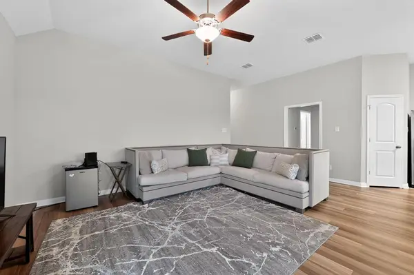 905 Mccandles Road, Waco, TX 76705