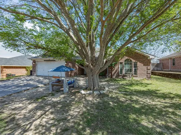210 Wellington Trail, Weatherford, TX 76085