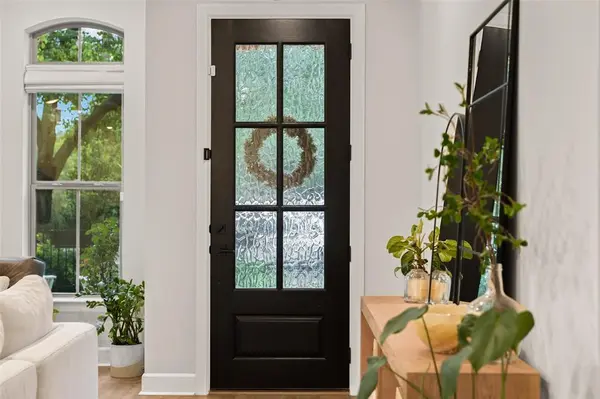 3710 Red Leaf Lane, Dallas, TX 75209