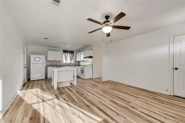 1303 S Medora Street, Terrell, TX 75160