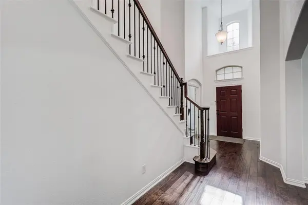 2529 Louis Lane, Lewisville, TX 75056