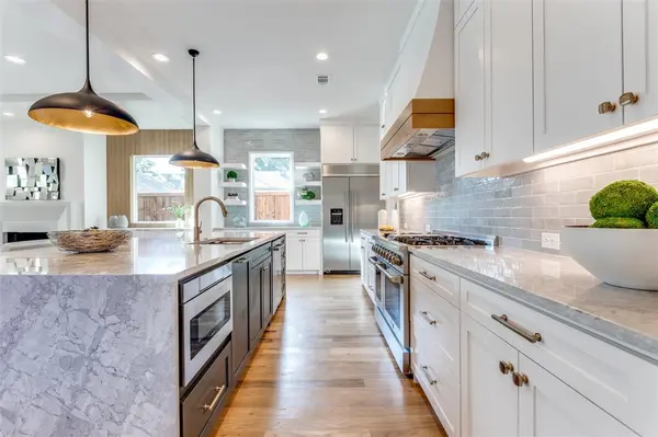 7323 Casa Loma Avenue, Dallas, TX 75214