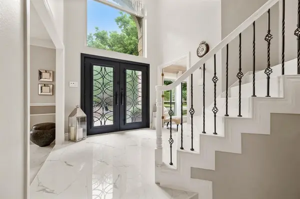 3036 Creekview Drive, Grapevine, TX 76051