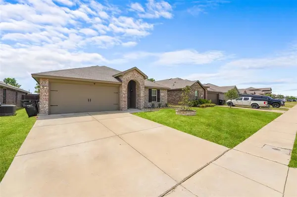 144 Silver Charm Lane, Caddo Mills, TX 75135