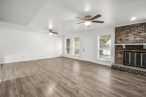 3118 Roundtree Lane, Garland, TX 75044