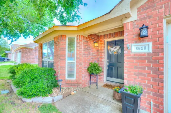 8620 Trinity Vista Trail, Fort Worth, TX 76053