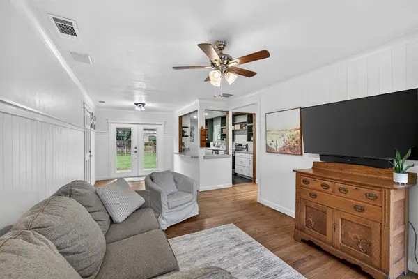 1805 Jackson Drive, Arlington, TX 76013