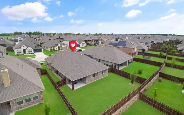 343 Winterwood Drive, Lavon, TX 75166