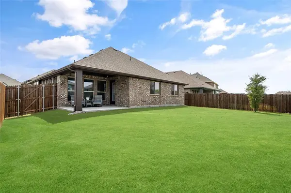 343 Winterwood Drive, Lavon, TX 75166
