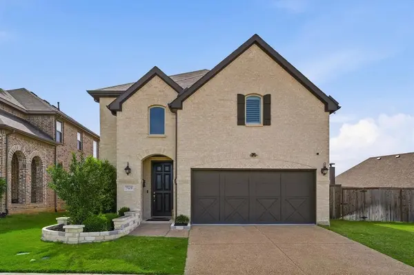 769 Lady Tessala Avenue, Lewisville, TX 75056
