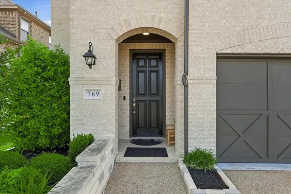 769 Lady Tessala Avenue, Lewisville, TX 75056