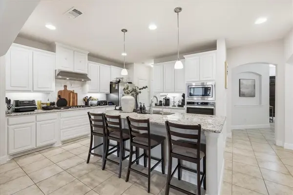 769 Lady Tessala Avenue, Lewisville, TX 75056