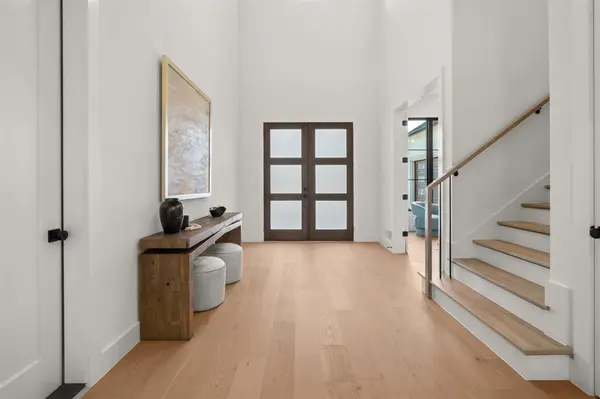 1770 Coopers Hawk Drive, Arlington, TX 76005