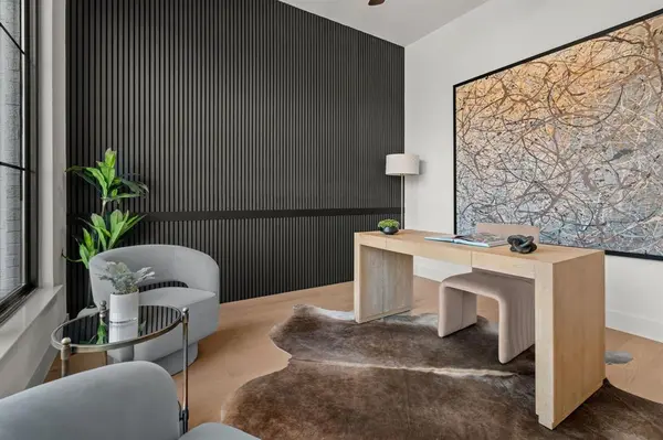 1770 Coopers Hawk Drive, Arlington, TX 76005