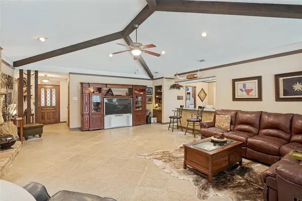 1901 Anna Drive, Irving, TX 75061