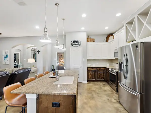 111 Petes Court, Ponder, TX 76259