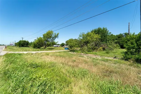 9913 E Highway 67, Alvarado, TX 76009