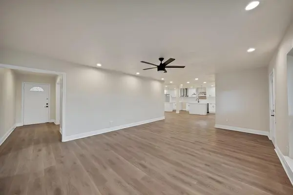 3115 Ponder Drive, Dallas, TX 75229