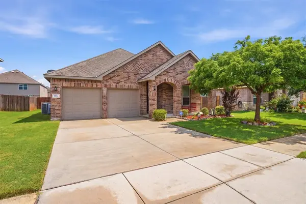4241 Glen Abbey Drive, Fort Worth, TX 76036