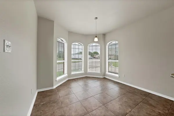 432 Lake Highland Drive, Lake Dallas, TX 75065