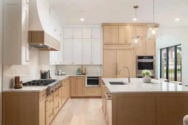 2964 Kosse Court, Grapevine, TX 76051