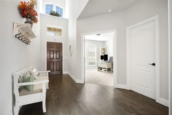 532 Thompson, Van Alstyne, TX 75495