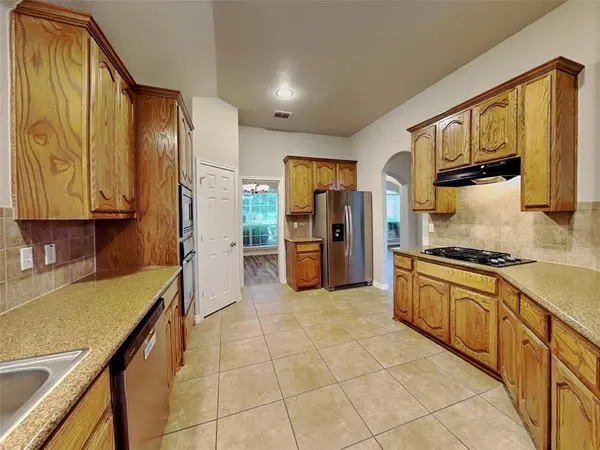 8713 Windblow Court, Fort Worth, TX 76123