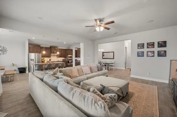 5610 Goodnight Court, Midlothian, TX 76065