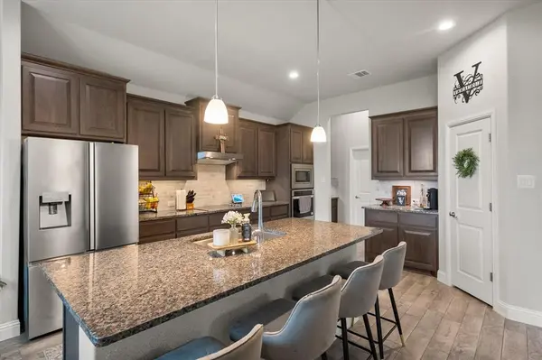 5610 Goodnight Court, Midlothian, TX 76065