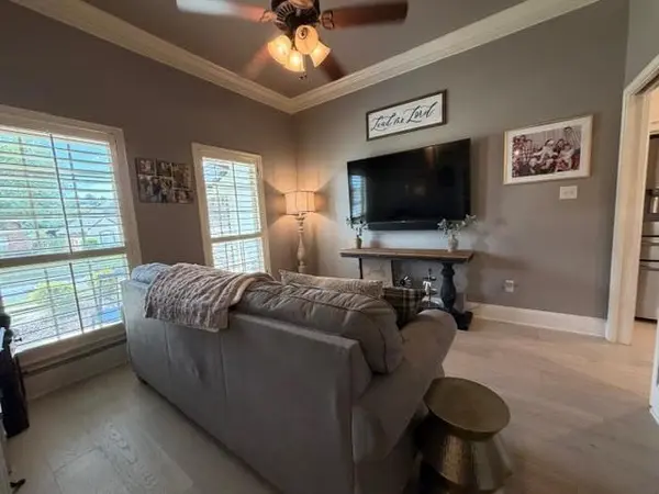 11176 Fox Trail, Flint, TX 75762