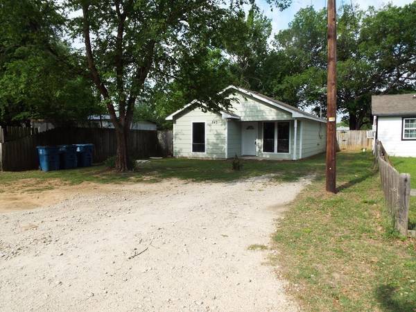 747 Luther Ln, Gun Barrel City, TX 75156