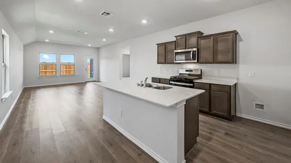 434 Clear Rain Street, Lavon, TX 75126