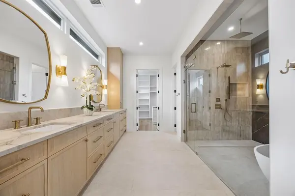 6421 Royal Lane, Dallas, TX 75230