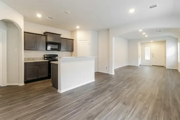 512 Sussex, Everman, TX 76140