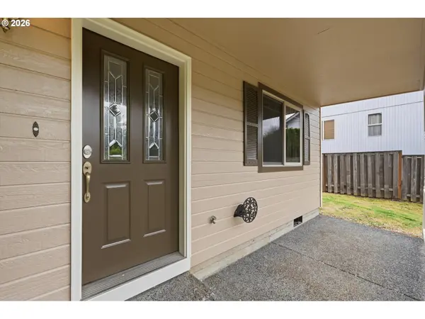 1745 OSTMAN RD, West Linn, OR 97068