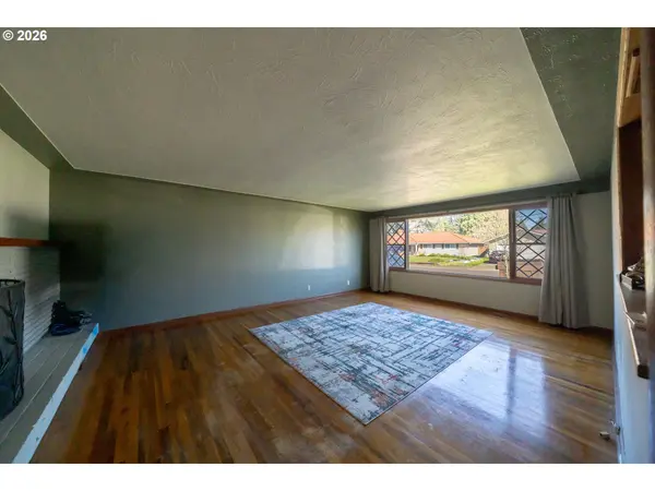 850 EMPIRE ST NW, Salem, OR 97304