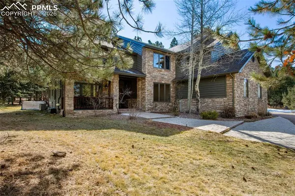 790 Sun Burst Vista,  Monument,  CO 80132