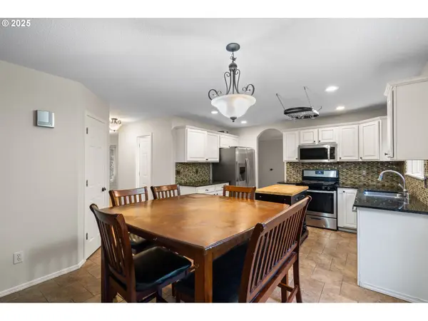 7902 NW 14TH CT, Vancouver, WA 98665