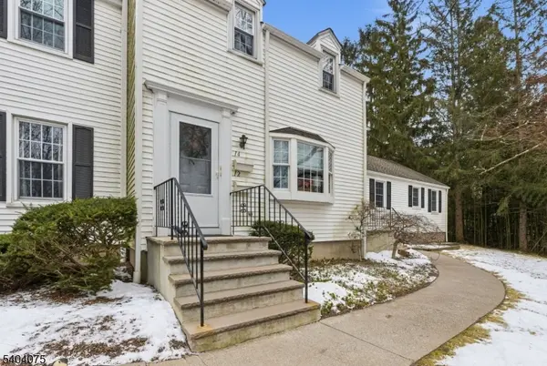 14 Golden Crowned Kinglet, Allamuchy Twp., NJ 07840