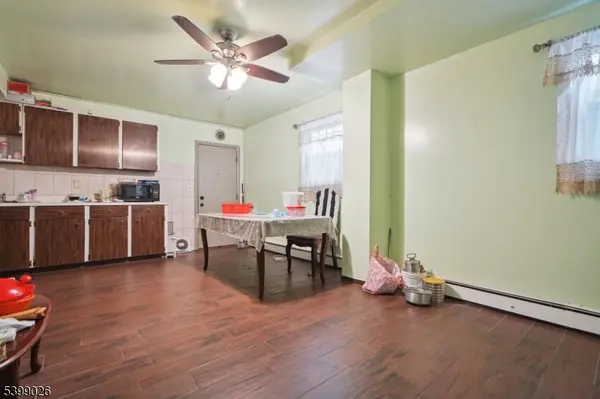 109 Dixon Ave, Paterson City, NJ 07501