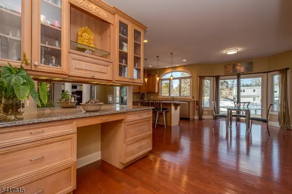 53 Princeton Ave, Woodbridge Twp., NJ 07067